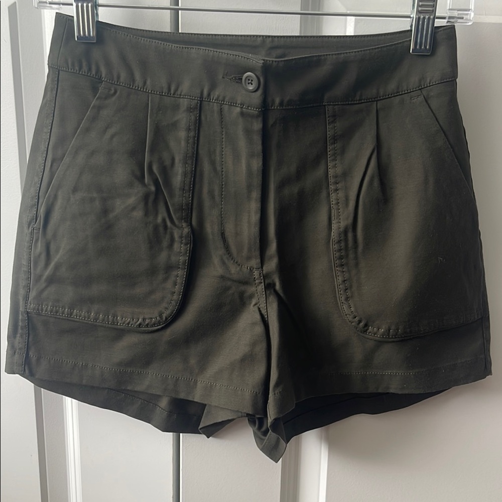 Lululemon Olive Green Shorts *4inch inseam